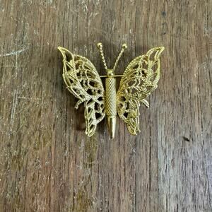 Vintage Monet‎ Gold Tone Textured Filigree Butterfly Brooch Pin